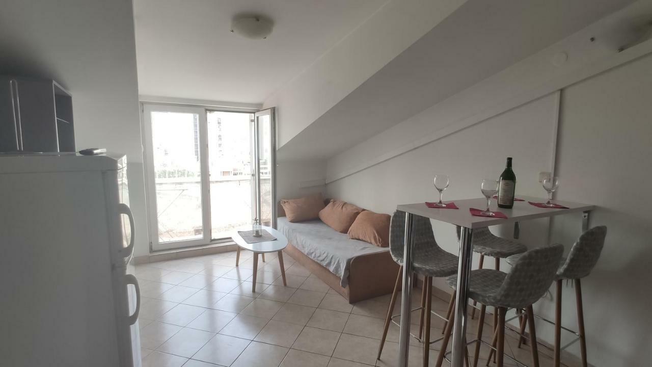 Small Northside Apartment Split Eksteriør billede