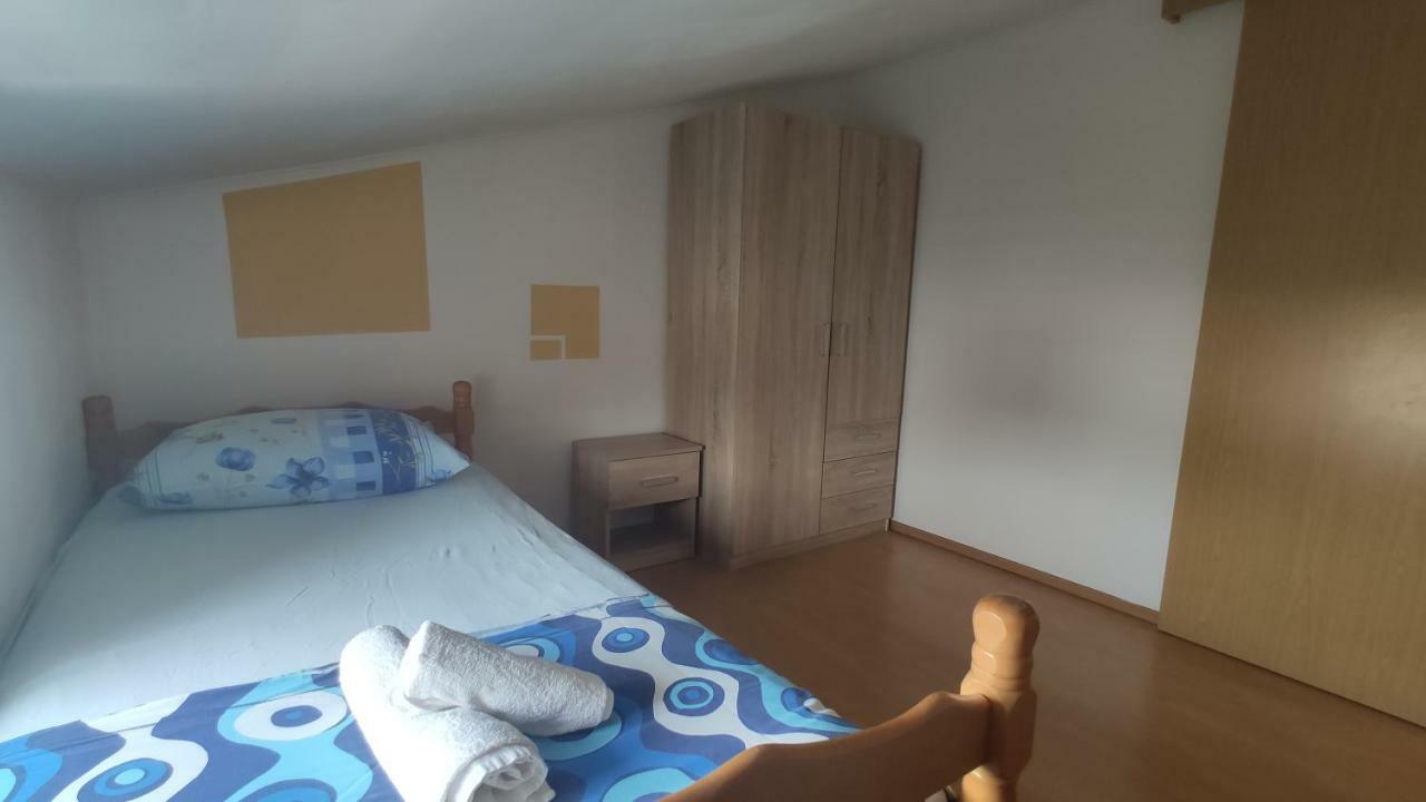 Small Northside Apartment Split Eksteriør billede